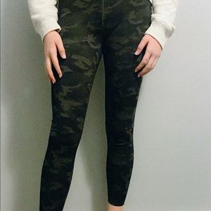 Camo Fabletics leggings